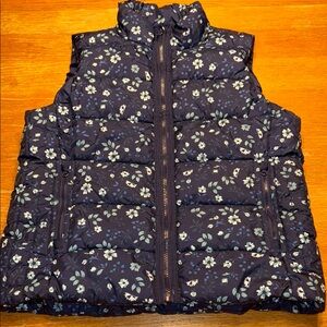 Laura Scott Floral Puffer Vest - Navy and White
